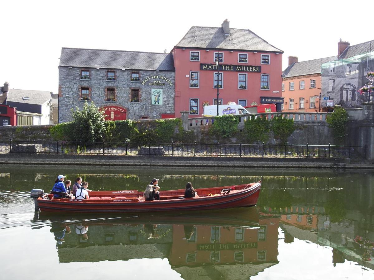 Kilkenny Hibernian Hotel Екстер'єр фото