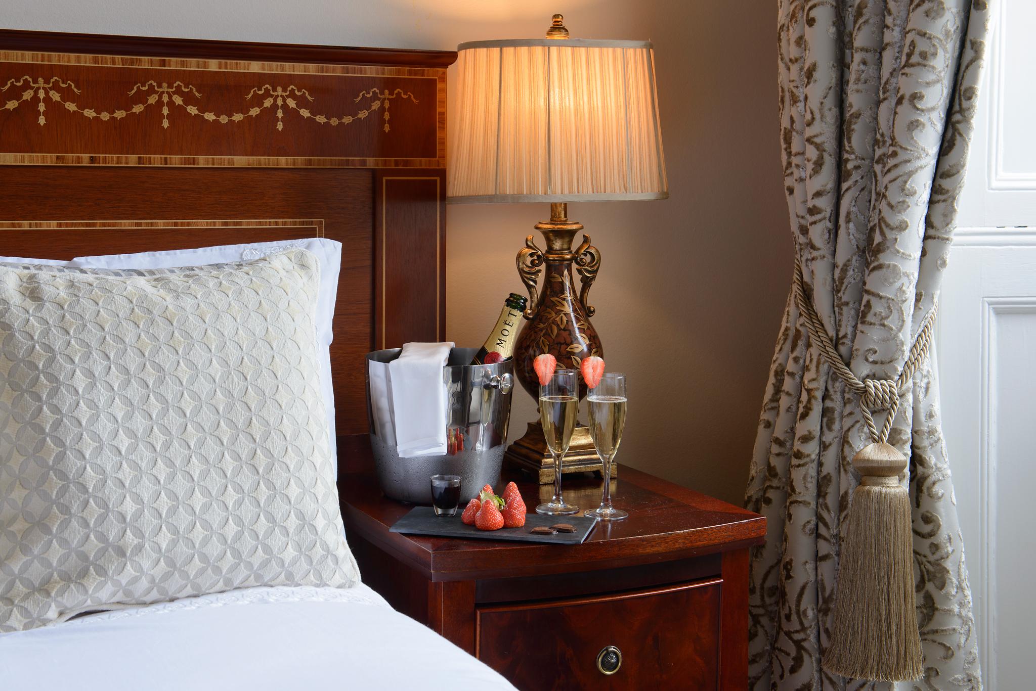Kilkenny Hibernian Hotel Екстер'єр фото